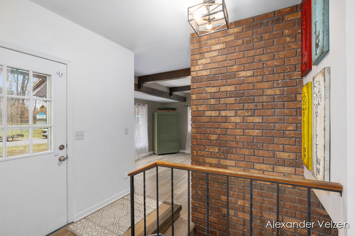 1532 Andover Street Southwest Wyoming, MI 49509 - Photo 2 of 34 IMG_1004