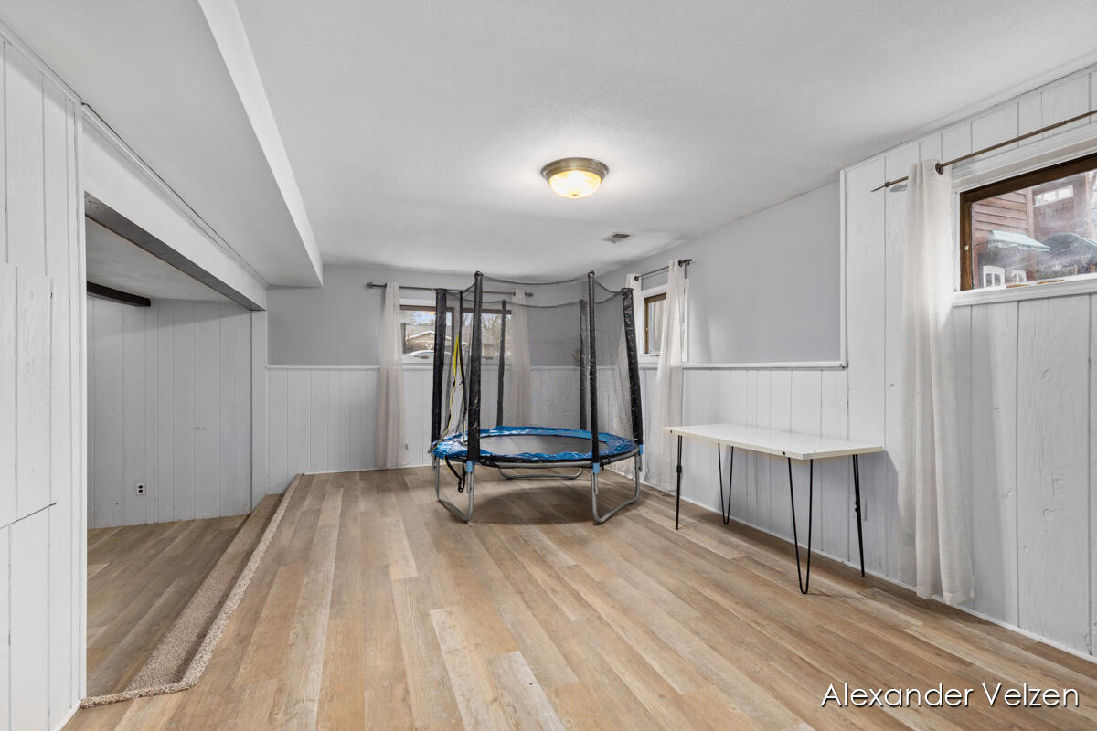 1532 Andover Street Southwest Wyoming, MI 49509 - Photo 23 of 34 IMG_1025