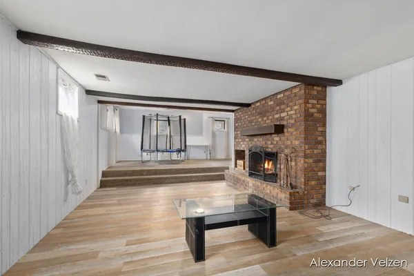 $329,900 | 1532 Andover Street Southwest, Wyoming, MI 49509