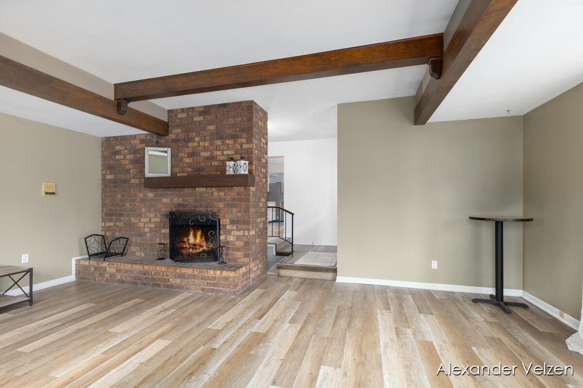 1532 Andover Street Southwest Wyoming, MI 49509 - Photo 3 of 34 IMG_1005