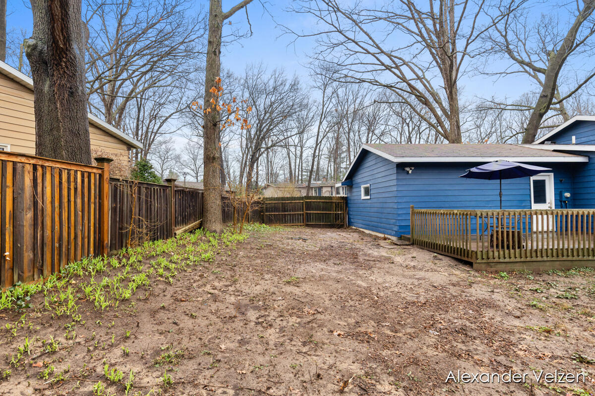 1532 Andover Street Southwest Wyoming, MI 49509 - Photo 34 of 34 IMG_1036