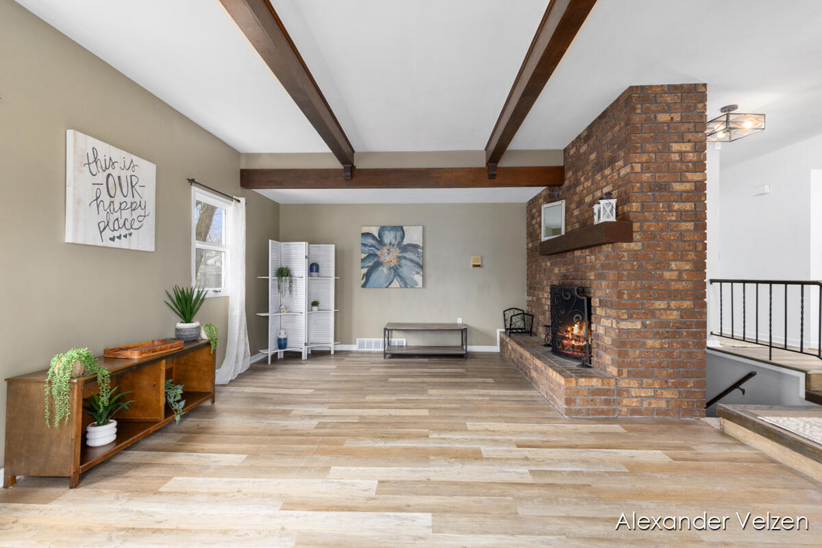 1532 Andover Street Southwest Wyoming, MI 49509 - Photo 6 of 34 IMG_1008