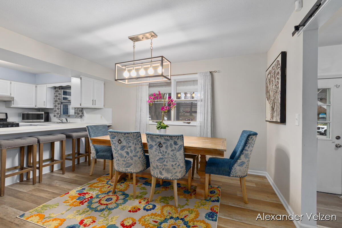 1532 Andover Street Southwest Wyoming, MI 49509 - Photo 9 of 34 IMG_1011