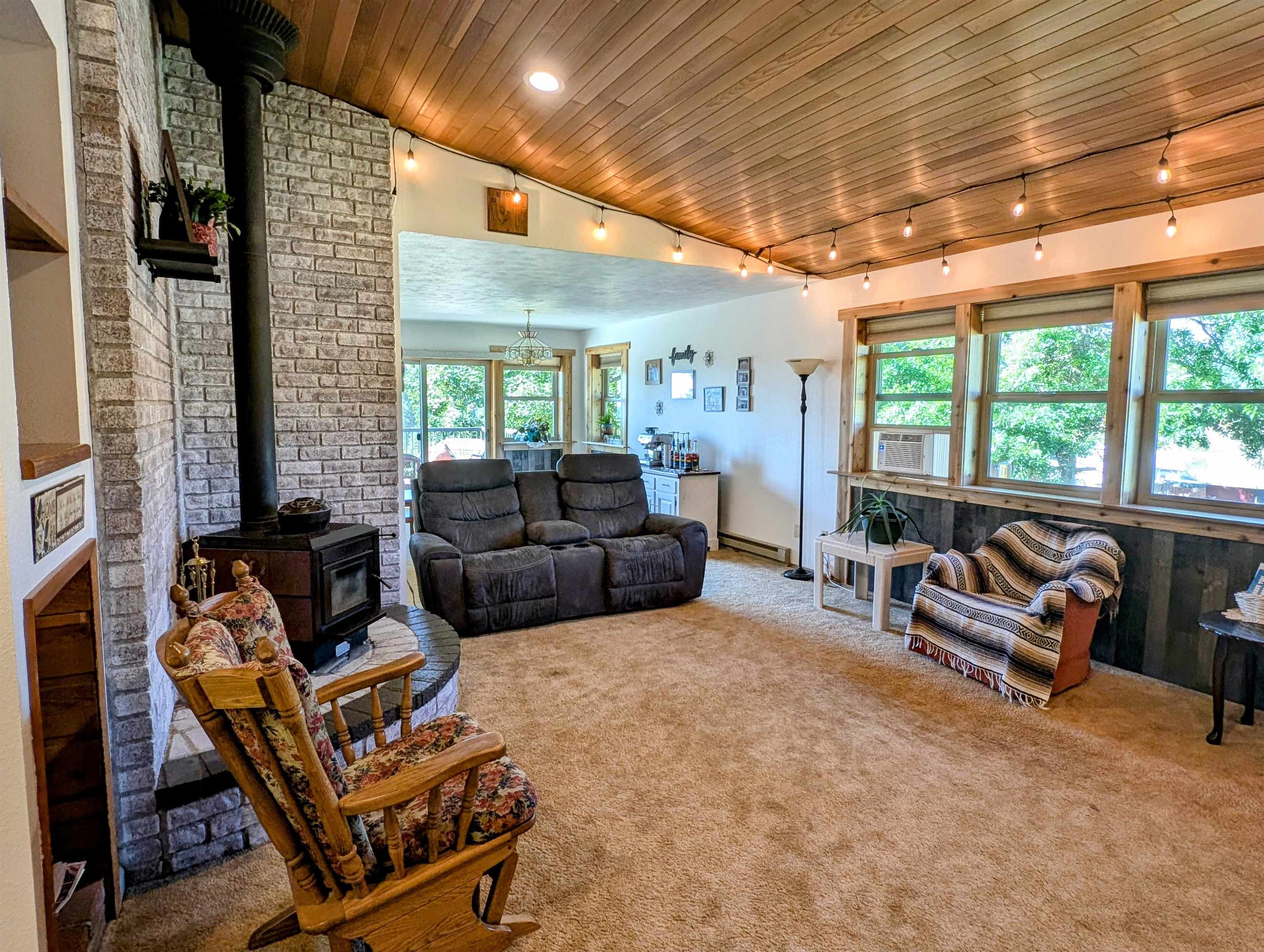 4738 Price Road Clayton, WA 99110 - Photo 6 of 50
