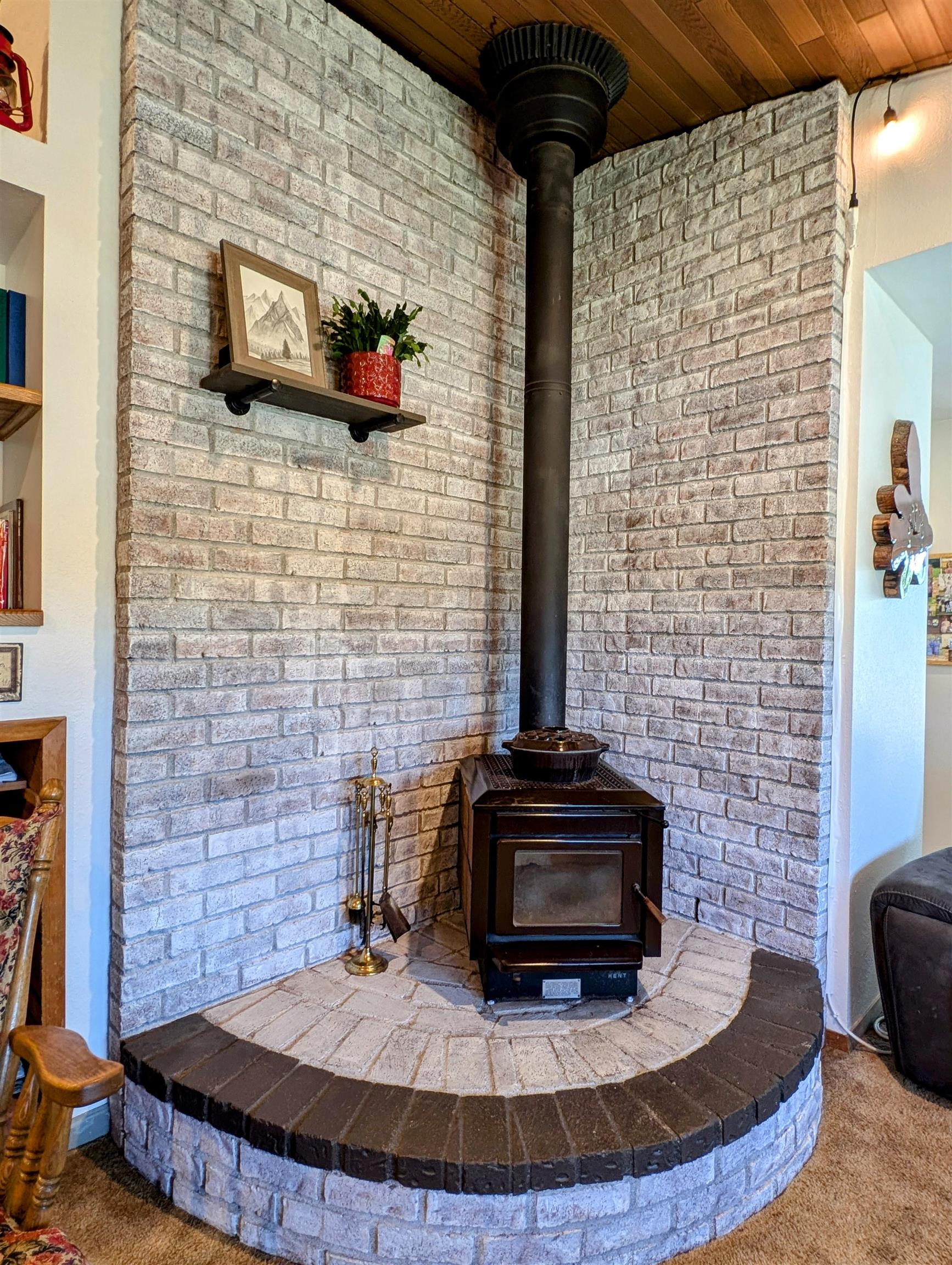 4738 Price Road Clayton, WA 99110 - Photo 8 of 50