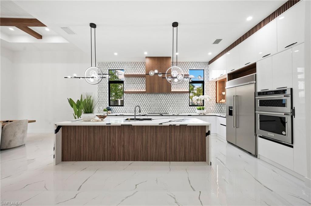 135 7th Street North Naples, FL 34102 - Photo 9 of 50