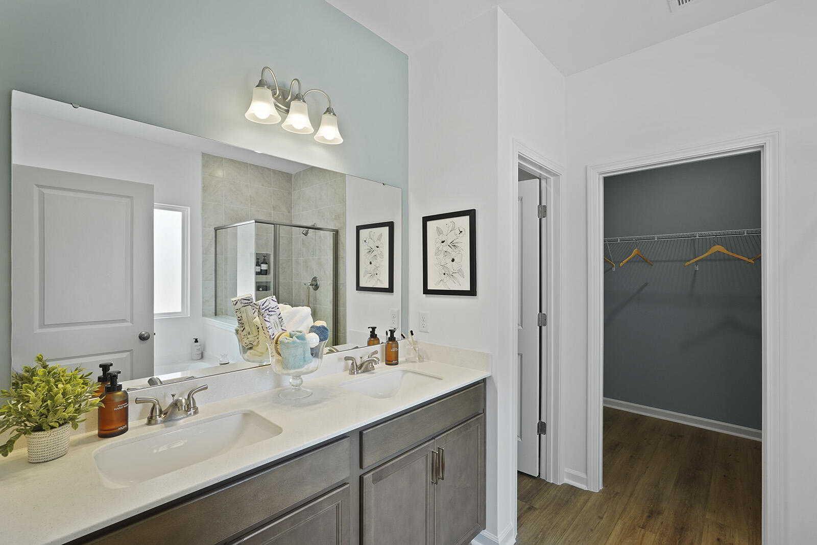 83 Par Three Court Manning, SC 29102 - Photo 18 of 23 Primary Bathroom 2 -