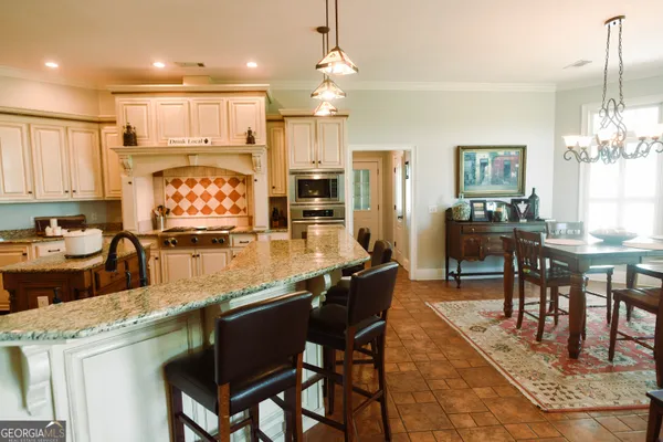 $949,900 | 3600 Thompson Pond Road, Tarrytown, GA 30470