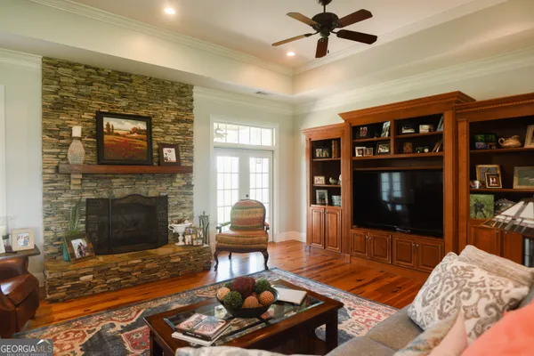$949,900 | 3600 Thompson Pond Road, Tarrytown, GA 30470