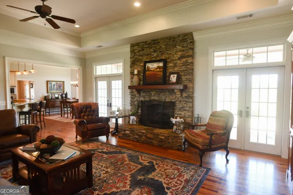$949,900 | 3600 Thompson Pond Road, Tarrytown, GA 30470