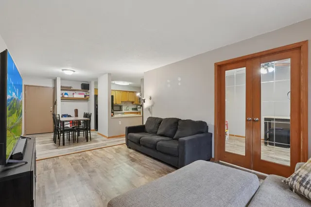 $125,000 | 221 Grand Avenue West, Unit 306, South St. Paul, MN 55075