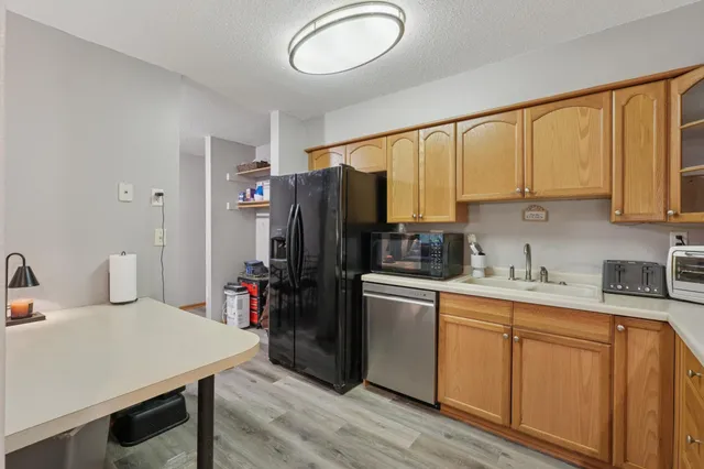 $125,000 | 221 Grand Avenue West, Unit 306, South St. Paul, MN 55075