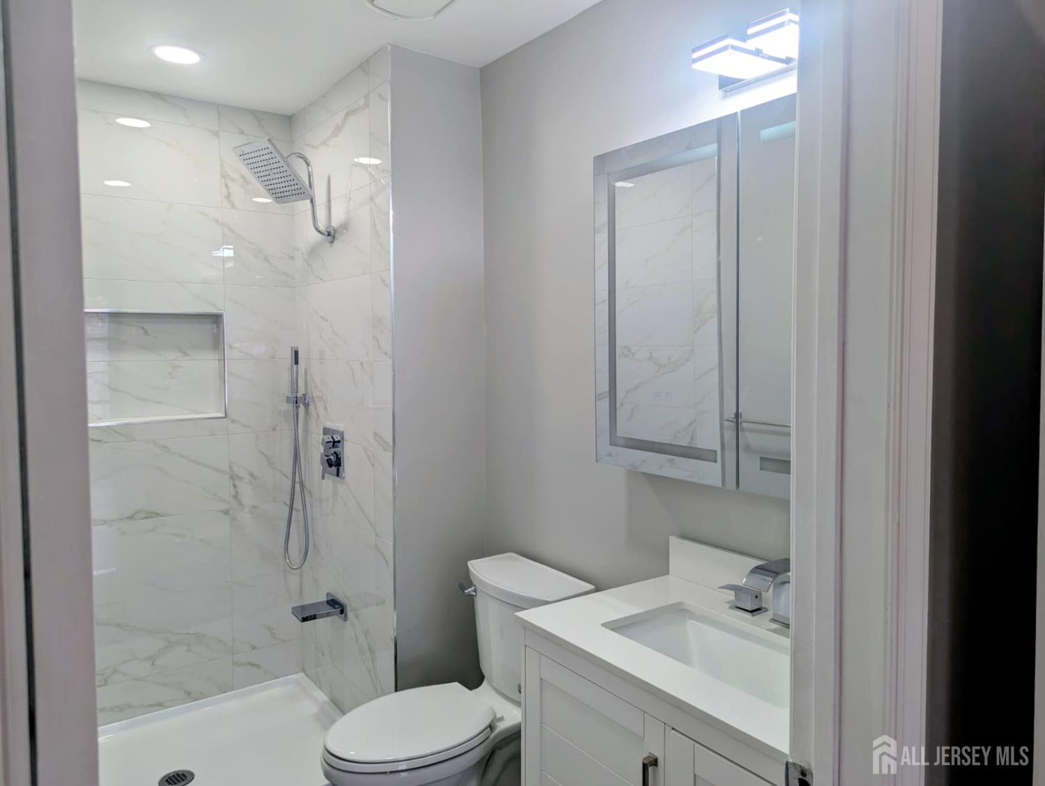 259 Retta Court Piscataway, NJ 08854 - Photo 14 of 20