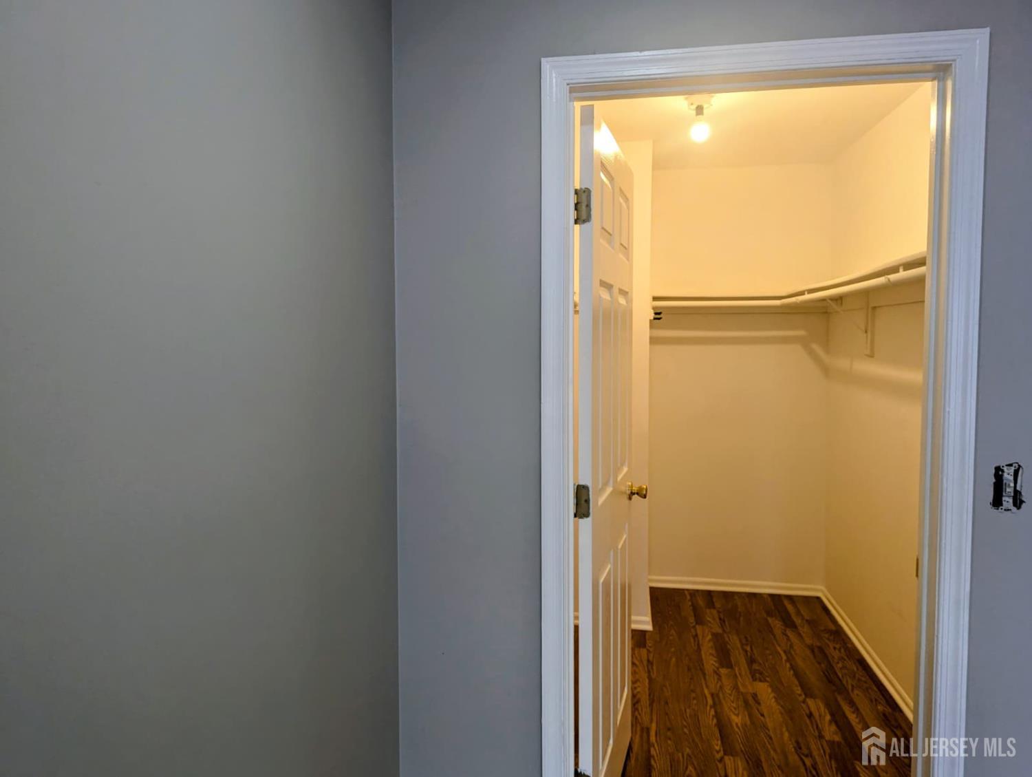 259 Retta Court Piscataway, NJ 08854 - Photo 15 of 20