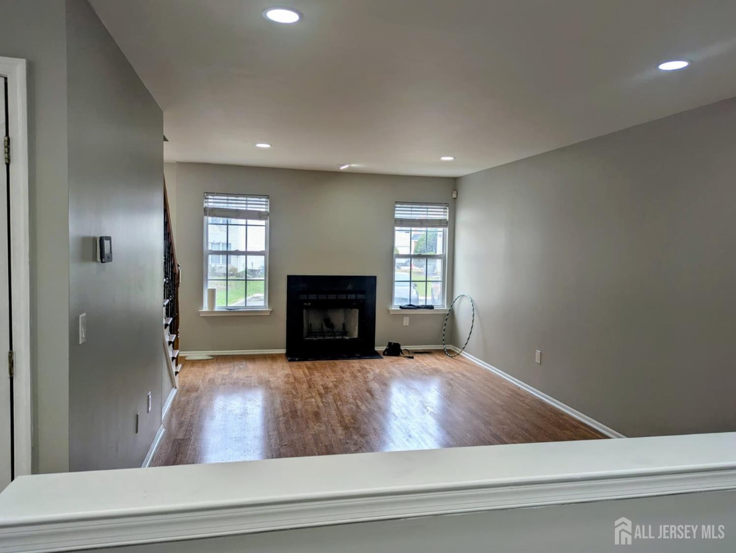 259 Retta Court Piscataway, NJ 08854 - Photo 10 of 20