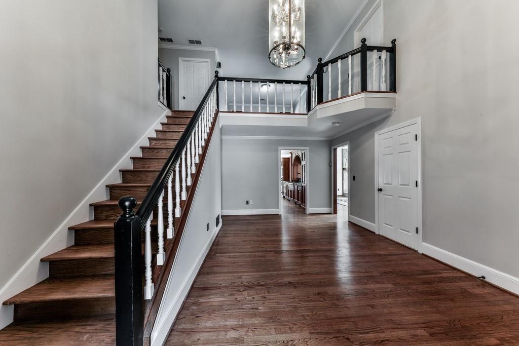 4510 North Slope Circle Marietta, GA 30066 - Photo 2 of 11