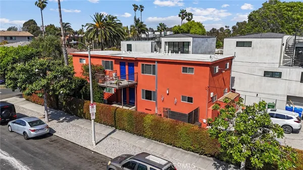 $2,200,000 | 502 Westminster Avenue, Venice, CA 90291