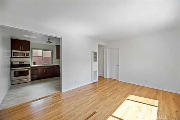 $2,200,000 | 502 Westminster Avenue, Venice, CA 90291
