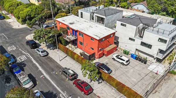$2,200,000 | 502 Westminster Avenue, Venice, CA 90291