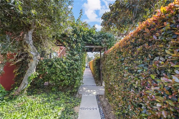$2,200,000 | 502 Westminster Avenue, Venice, CA 90291
