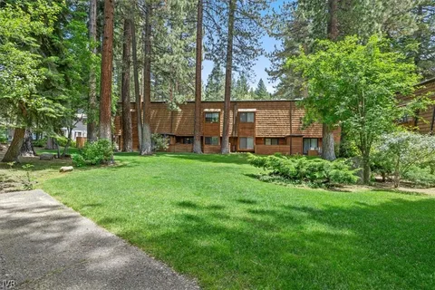 $1,225,000 | 120 Country Club Drive, Unit 59, Incline Village, NV 89451