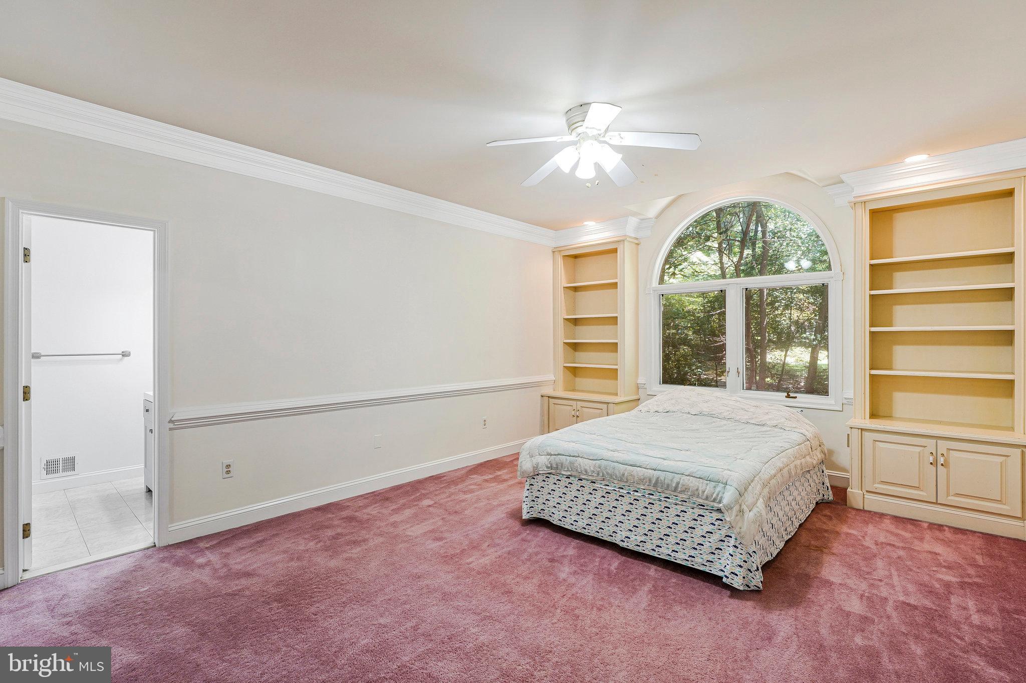 8652 Tuttle Road Springfield, VA 22152 - Photo 36 of 102