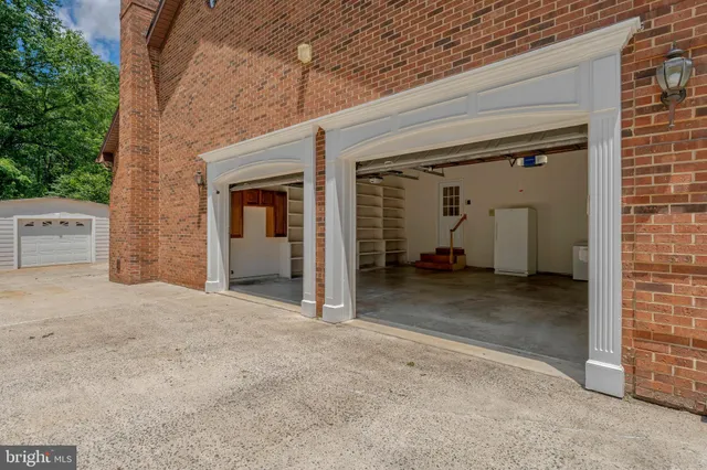 $1,175,000 | 8652 Tuttle Road, Springfield, VA 22152