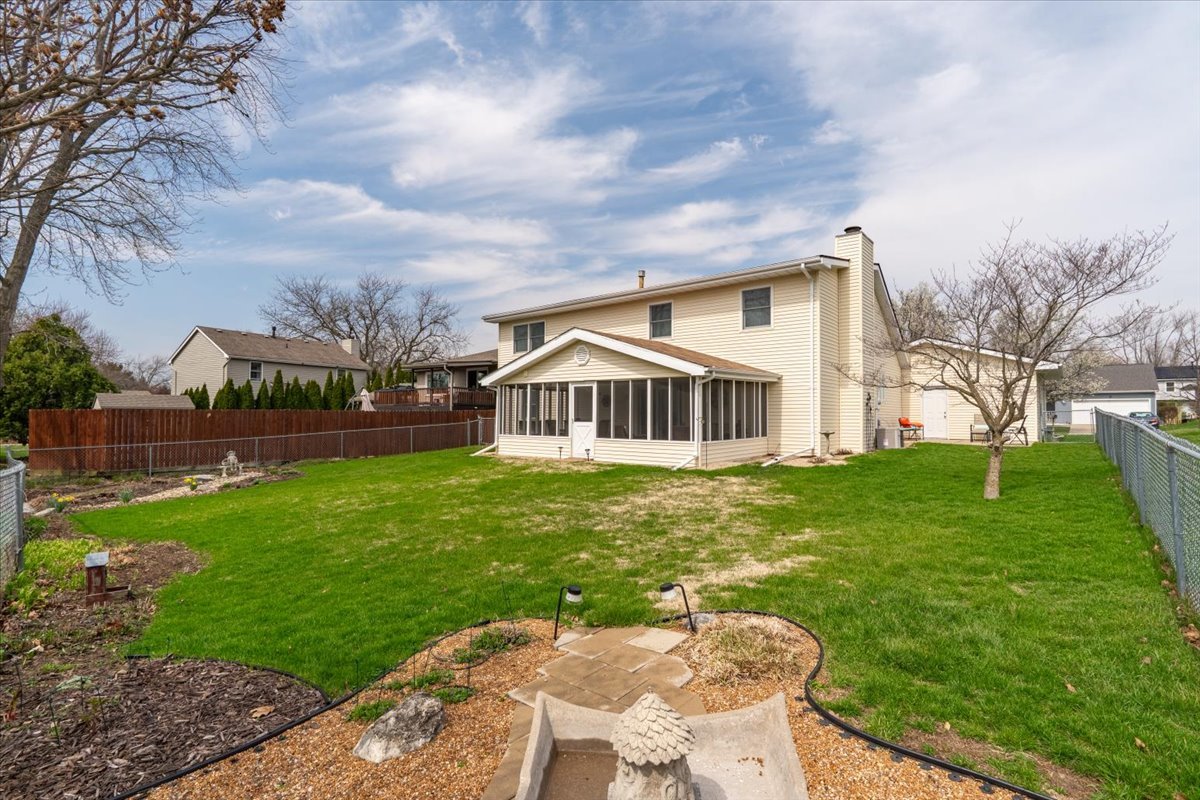 5 Devon Road Bloomington, IL 61704 - Photo 37 of 42