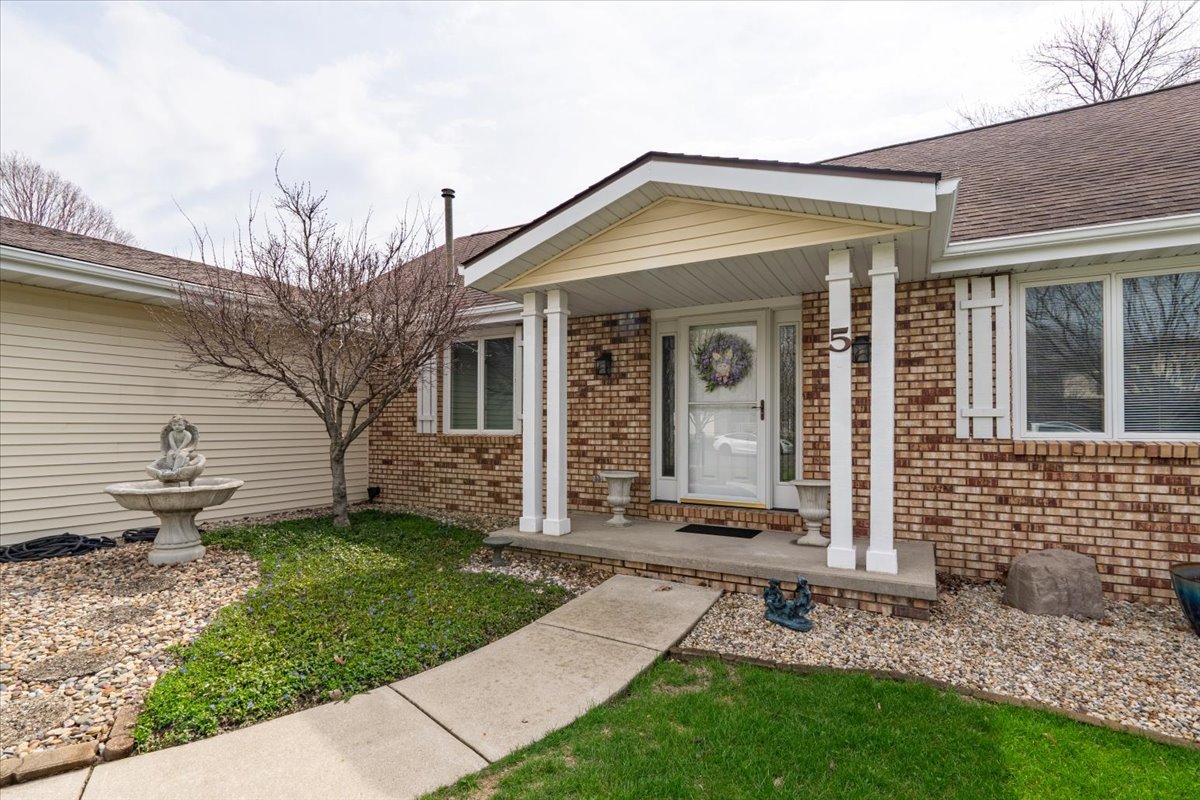 5 Devon Road Bloomington, IL 61704 - Photo 6 of 42