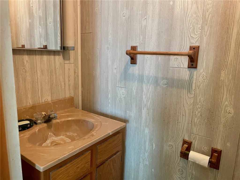 6 South Oakland Road Ashmore, IL 61912 - Photo 8 of 10 Gallery Image 8