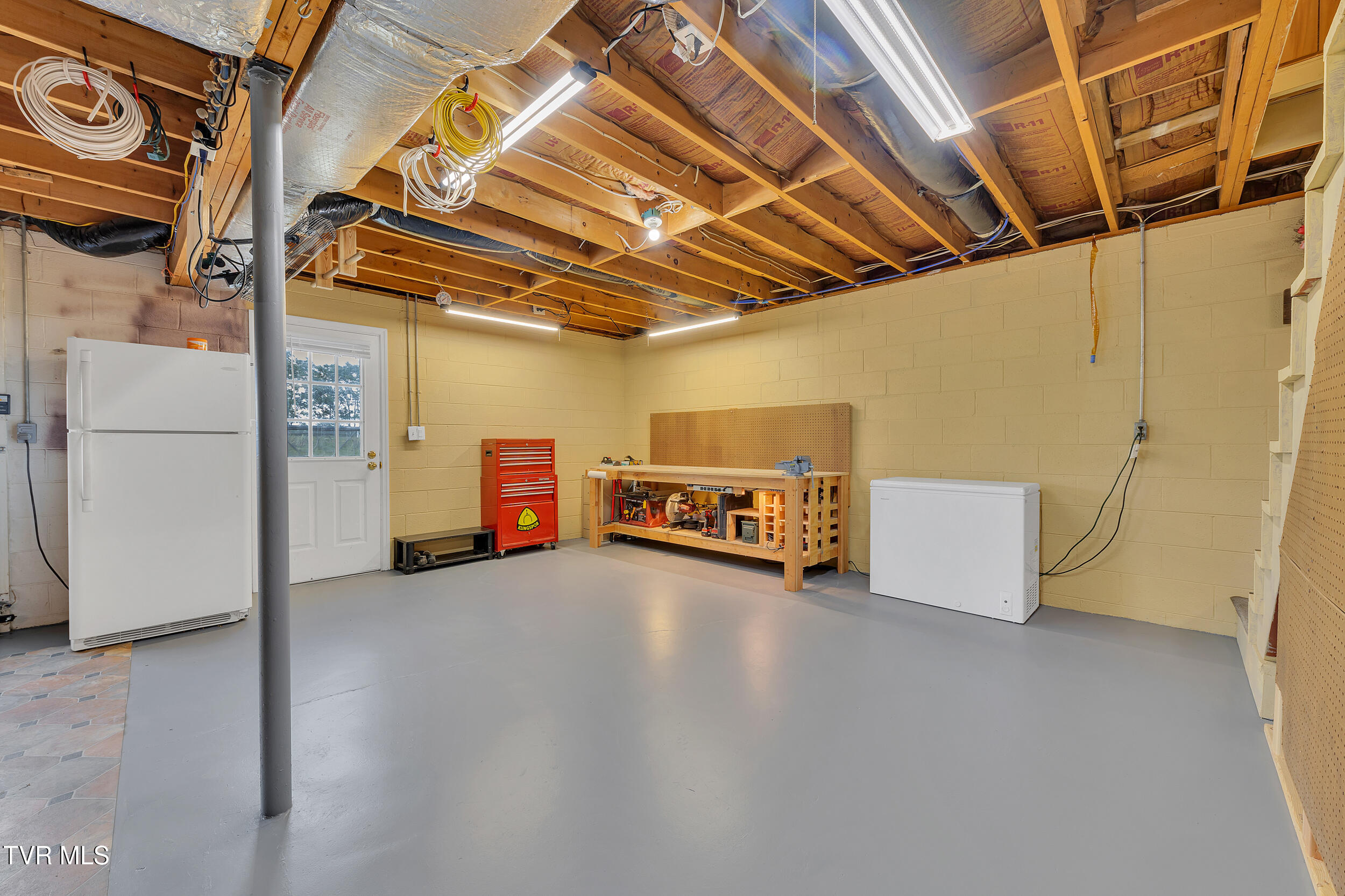 230 Fishpond Road Chuckey, TN 37641 - Photo 24 of 42 23_18