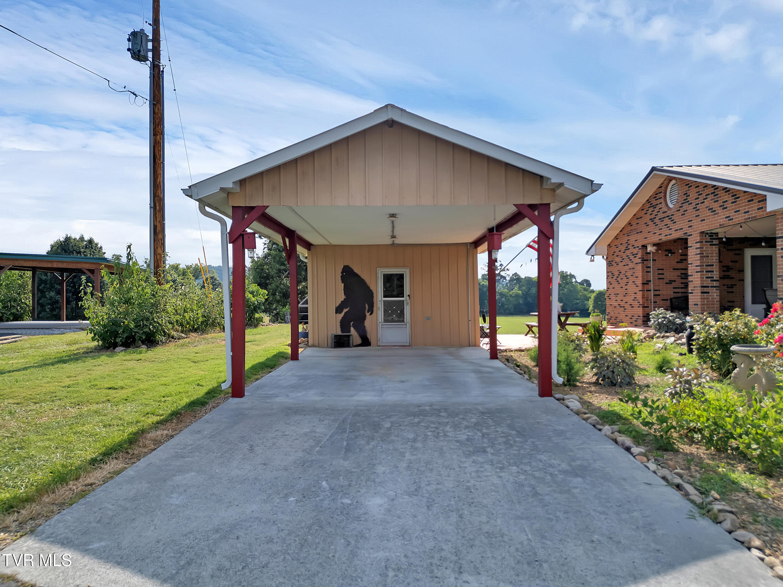 230 Fishpond Road Chuckey, TN 37641 - Photo 32 of 42 38_05