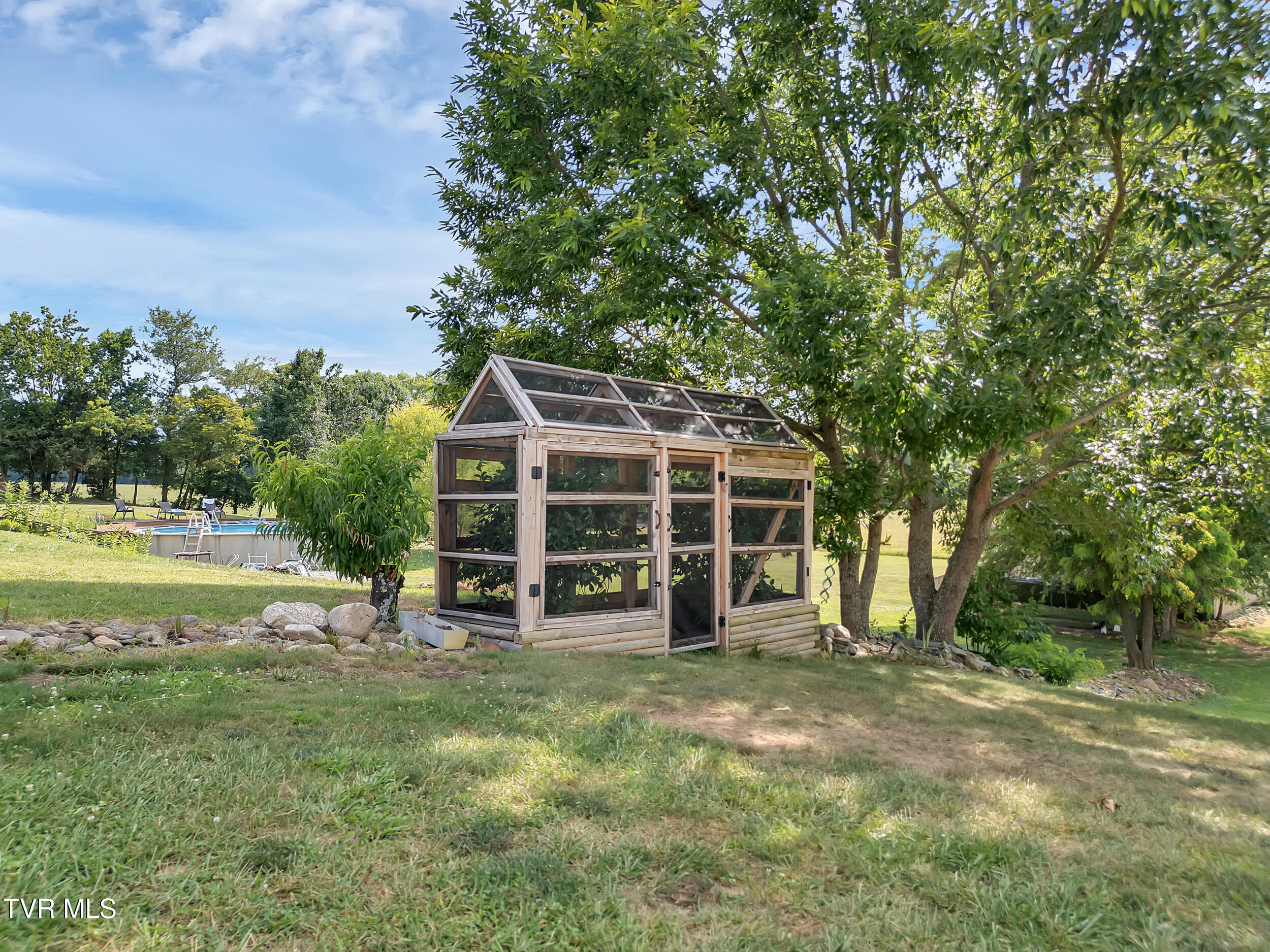 230 Fishpond Road Chuckey, TN 37641 - Photo 34 of 42 37_04