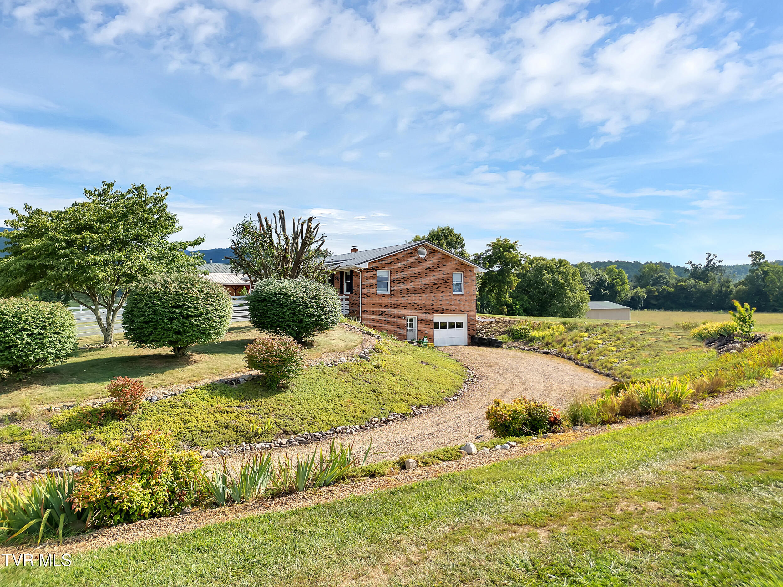 230 Fishpond Road Chuckey, TN 37641 - Photo 36 of 42 39_09