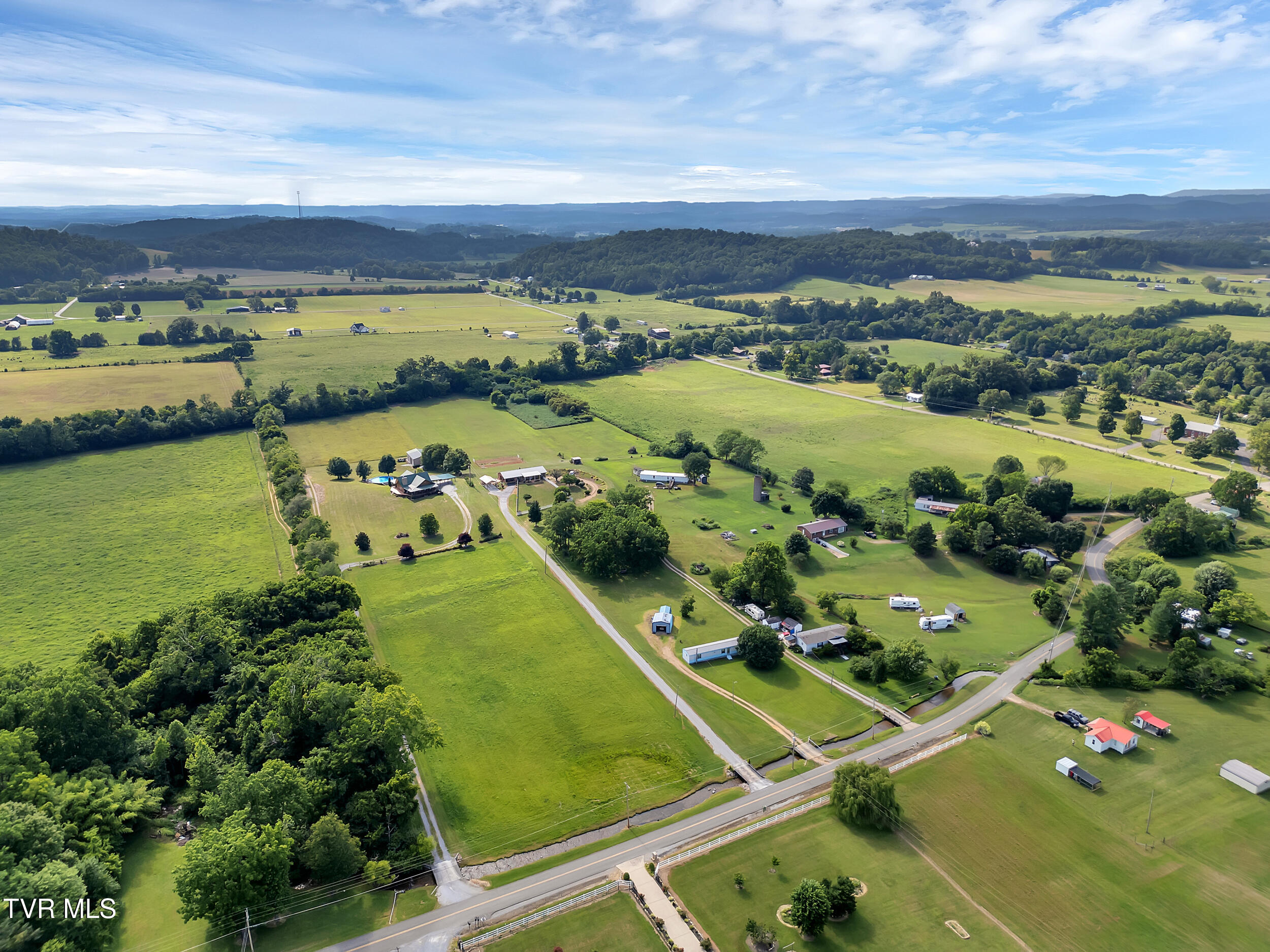 230 Fishpond Road Chuckey, TN 37641 - Photo 40 of 42 43_01