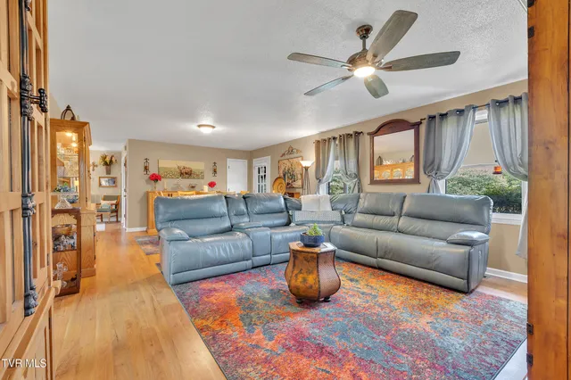 $469,900 | 230 Fishpond Road, Chuckey, TN 37641