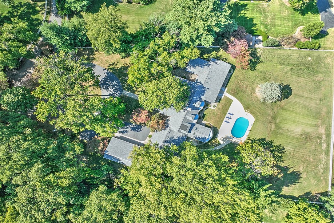 92 North Country Club Road Decatur, IL 62521 - Photo 5 of 48