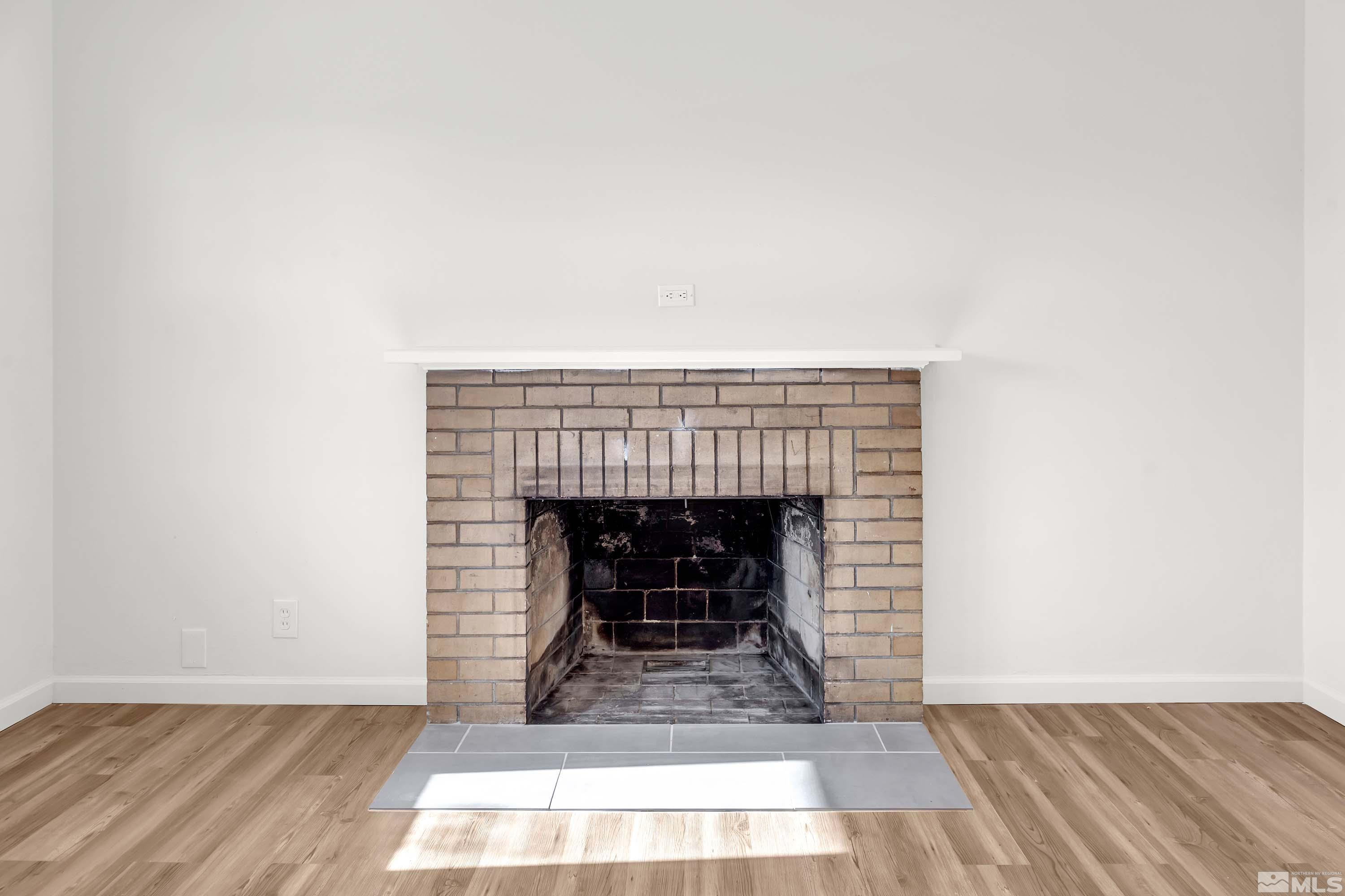 885 Belli Drive Reno, NV 89502 - Photo 7 of 40 Photo 7