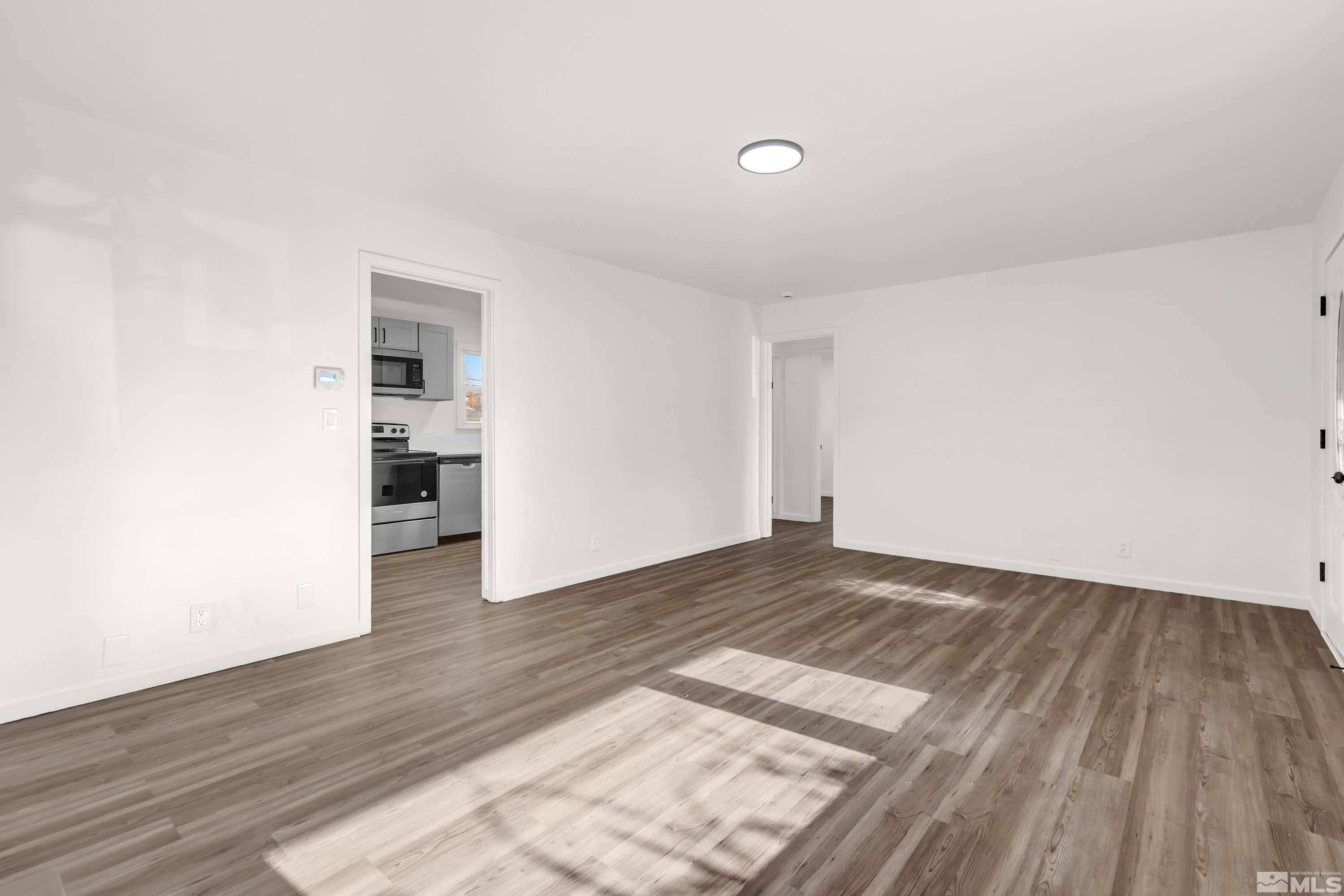 885 Belli Drive Reno, NV 89502 - Photo 8 of 40 Photo 8