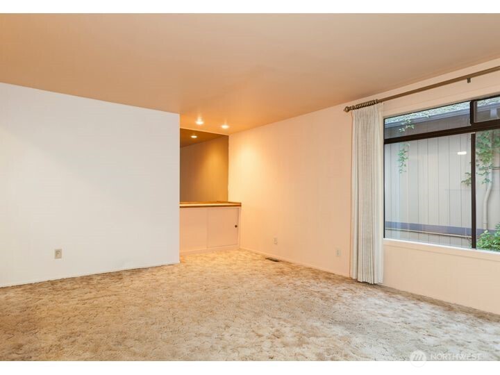 14044 Lenora Place North Seattle, WA 98133 - Photo 18 of 26