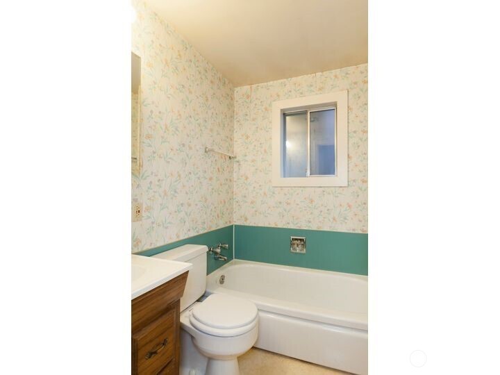 14044 Lenora Place North Seattle, WA 98133 - Photo 23 of 26