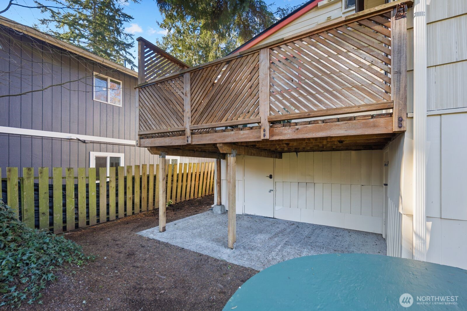 14044 Lenora Place North Seattle, WA 98133 - Photo 10 of 26
