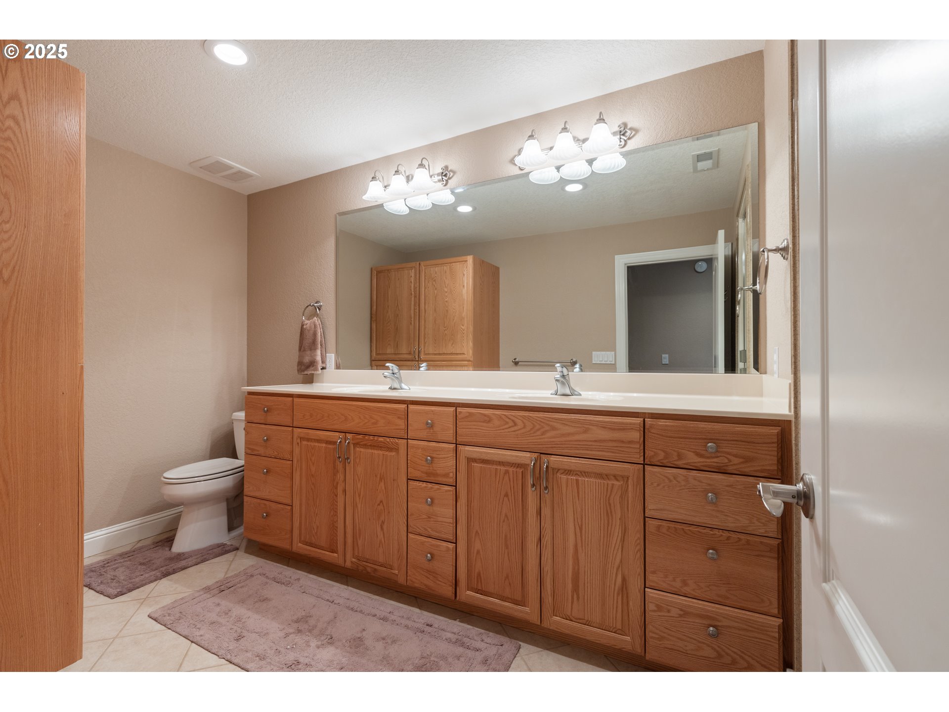 13767 North Bank Road Roseburg, OR 97470 - Photo 42 of 48