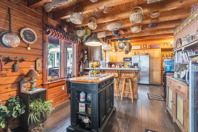 $769,900 | 7596 Wadding Drive, Onsted, MI 49265