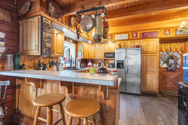 $769,900 | 7596 Wadding Drive, Onsted, MI 49265