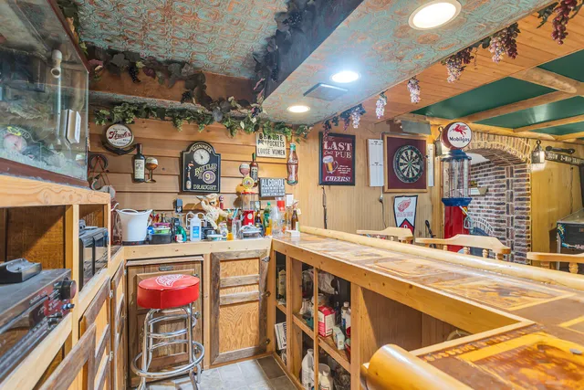 $769,900 | 7596 Wadding Drive, Onsted, MI 49265