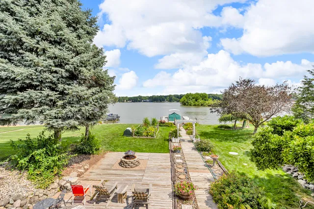 $769,900 | 7596 Wadding Drive, Onsted, MI 49265