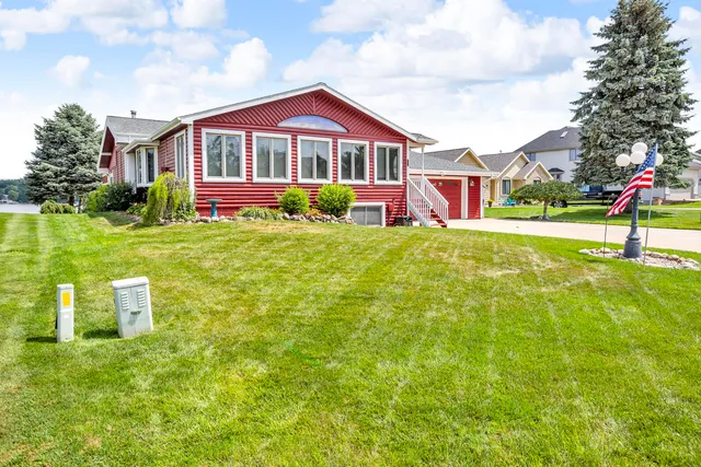 $769,900 | 7596 Wadding Drive, Onsted, MI 49265