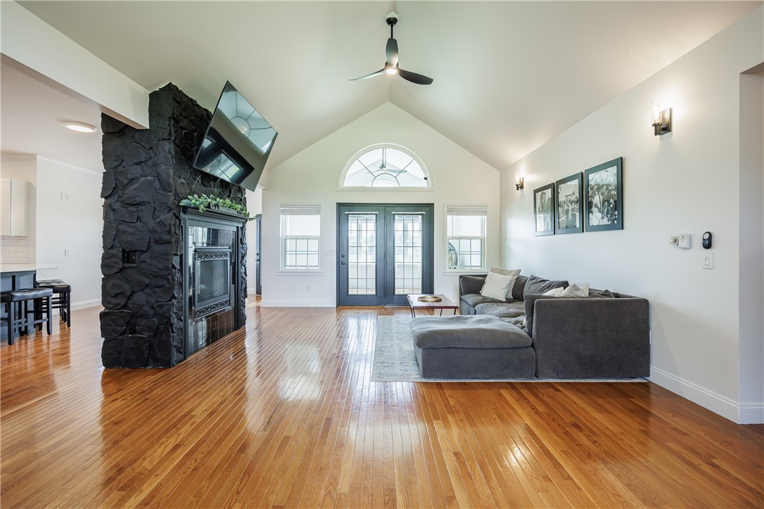 10181 Francis Road Bethany, NY 14020 - Photo 4 of 46 All new led lighting