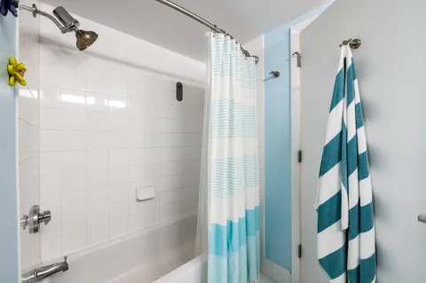 $430,000 | 3020 Northeast 32nd Avenue, Unit 616, Fort Lauderdale, FL 33308
